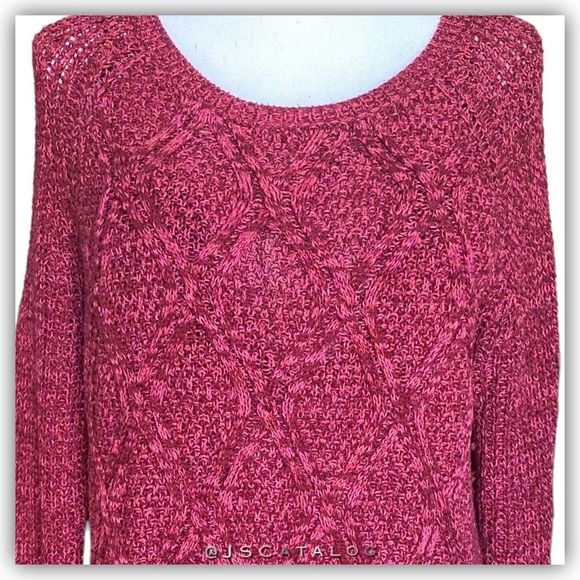 Cherry Red Wide Weave Cable Knit Crewneck Pullover - L - EUC - Picture 6 of 6